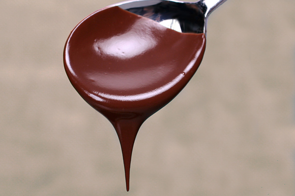 pudding_-_chocolate_sauce.jpg